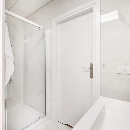 New Comfort 310 By Bookinghost 아파트 바르샤바