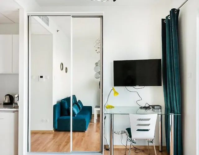 New Comfort 310 By Bookinghost * Warszawa